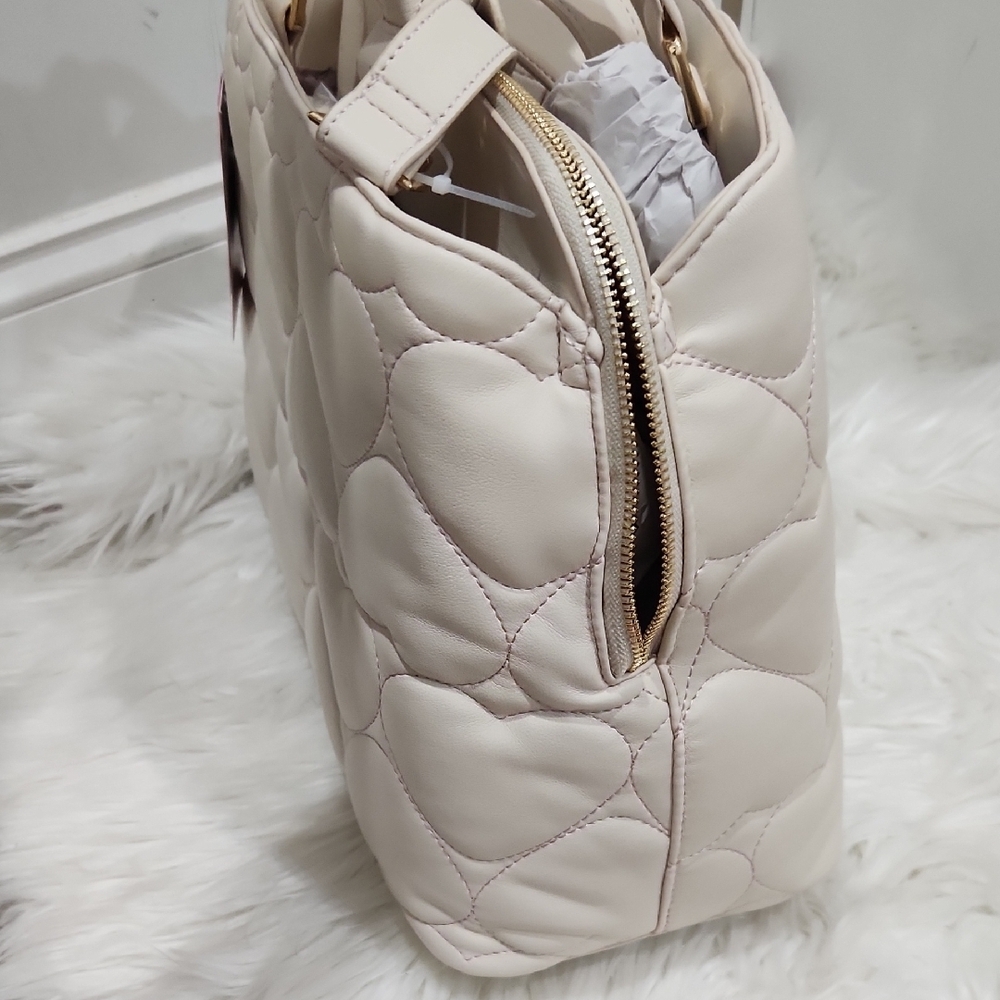 🔹️Betsey Johnson🔹️ Chalk XODELTA  Quilted Heart Satchel Bag Wallet Bundle Set - Picture 6 of 12